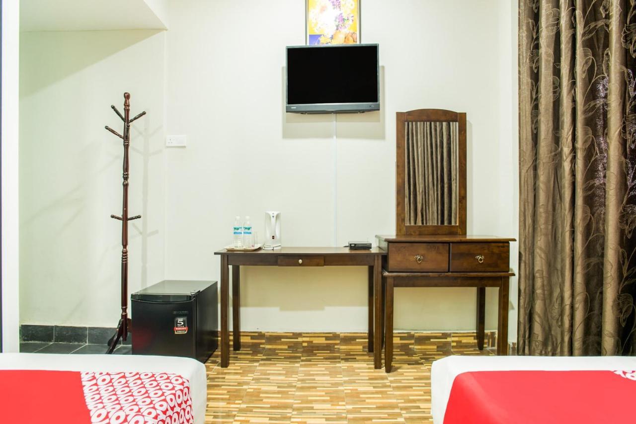Oyo 89712 Grand Inn Semporna Esterno foto
