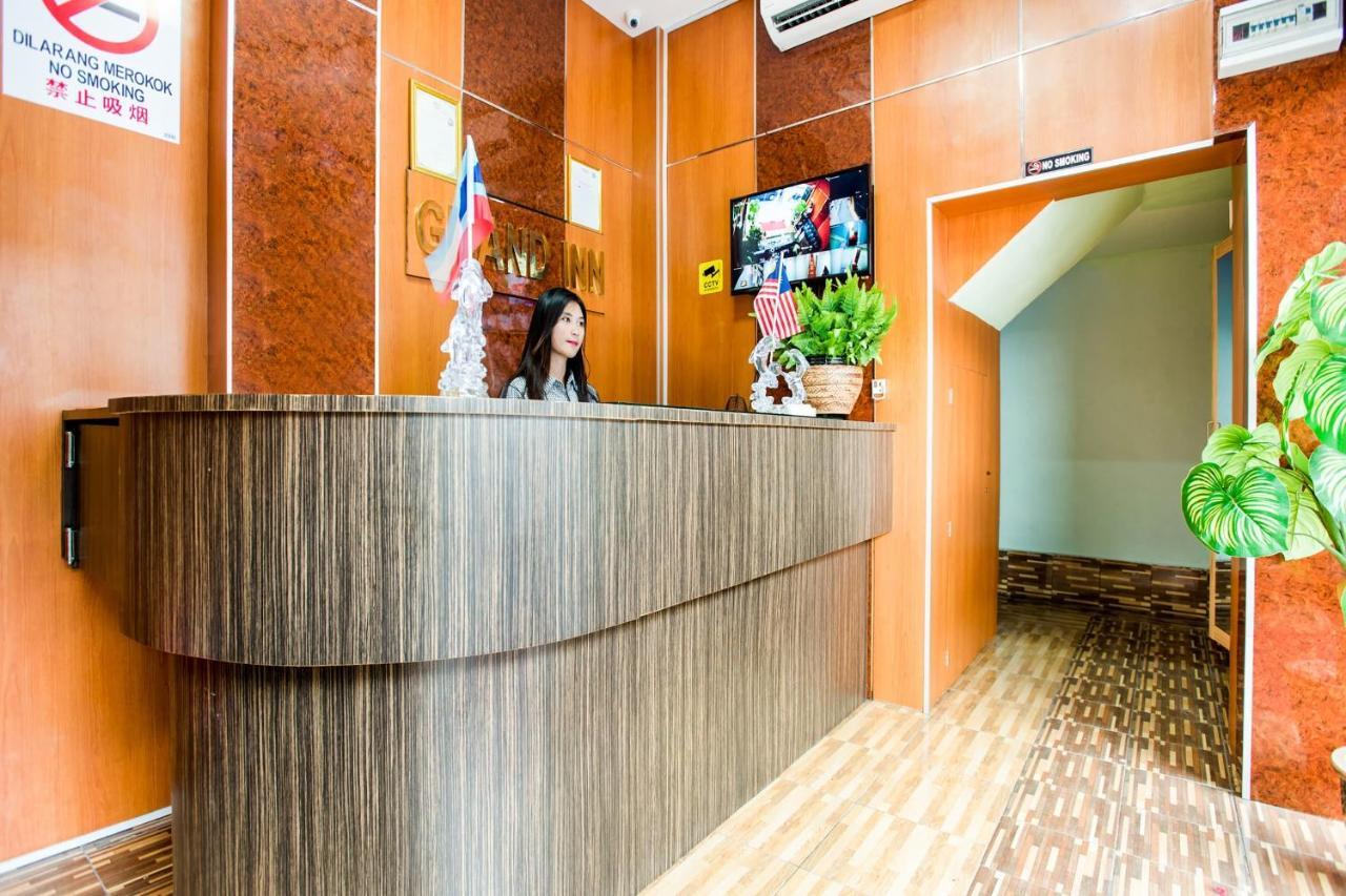 Oyo 89712 Grand Inn Semporna Esterno foto