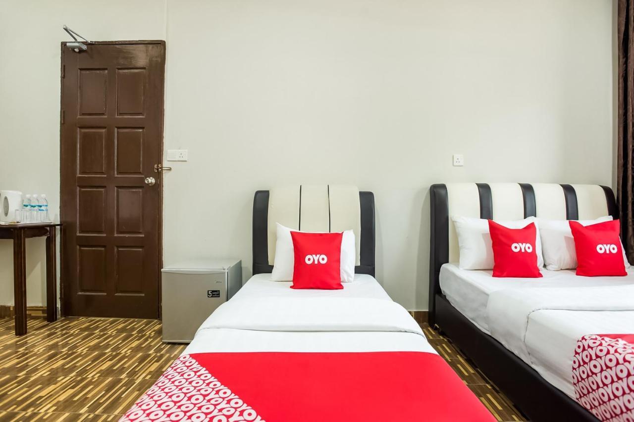 Oyo 89712 Grand Inn Semporna Esterno foto